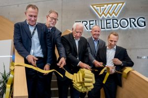 Trelleborg Sealing Solutions weiht Neubau ein