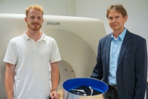 Simulation beschleunigt Prüfung von Implantaten fürs MRT
