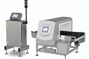 Gewichtskontrolle und Metalldetektion in einem Gerät