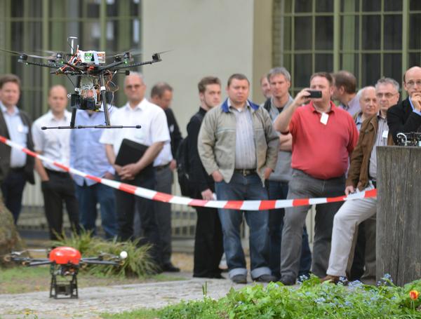 Drohnen helfen beim Ackerbau