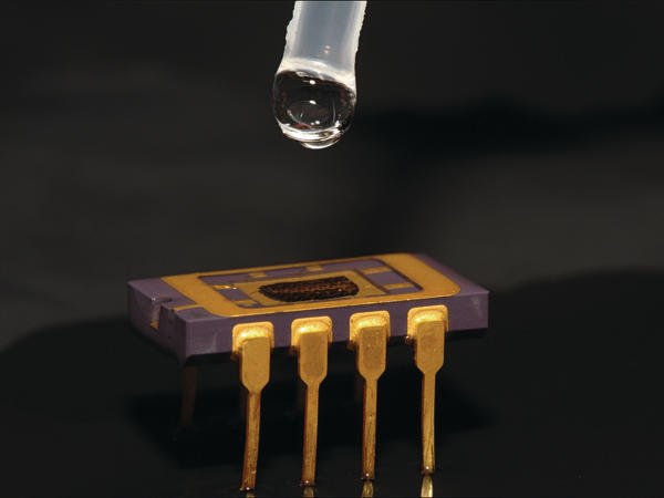 Chemischer Sensor auf einem Chip
