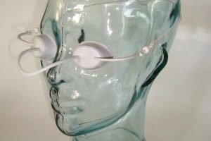 Silikon-Augenkappen schützen den Patienten vor Laserstrahlen