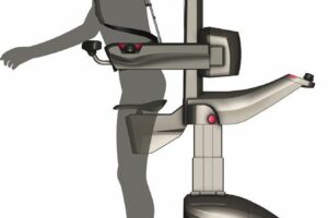 Exoskelett Noac unterstützt Chirurgen im OP