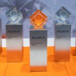 Kuka_Innovation_Award_Trophaee.jpg