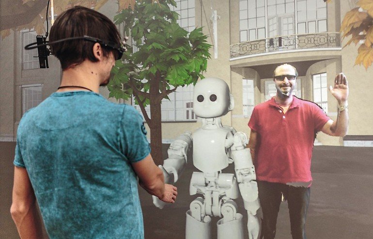 Realistische Interaktion zwischen Roboter und Mensch