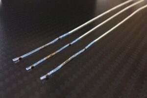 Muskel-Tremor mit implantierten biokompatiblen Elektroden stoppen