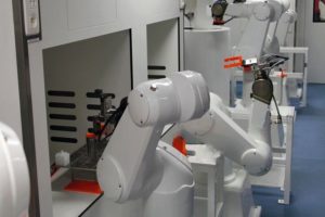Allografts: Roboter können aus Hüftknochen automatisiert Knochenersatz herstellen